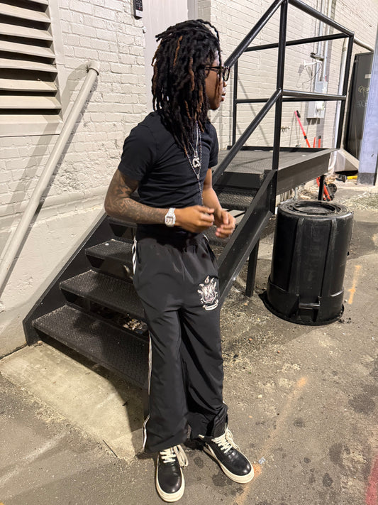 “CS Badge Pylon Sweats”